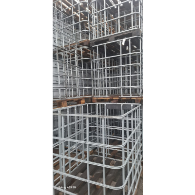 Kosz zbiornika IBC  1000 L Paleta drewniana